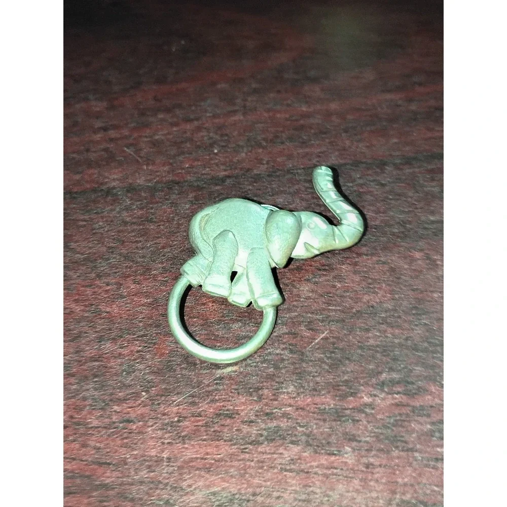 Elephant Trunk Up Hat Pin/ Brooch Signed MJO 2002 Silver‎ Tone